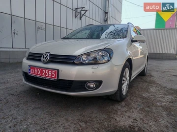 Авто Volkswagen Golf 2010 № 8813308