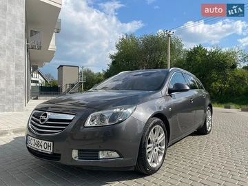Авто Opel Insignia 2010 № 8813320