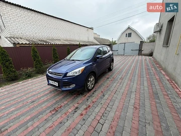 Авто Ford Escape 2013 № 8813324