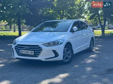 Авто Hyundai Avante 2017 № 8813325