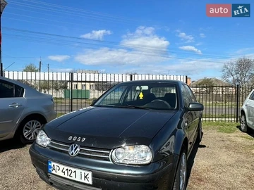 Авто Volkswagen Golf 2000 № 8813397