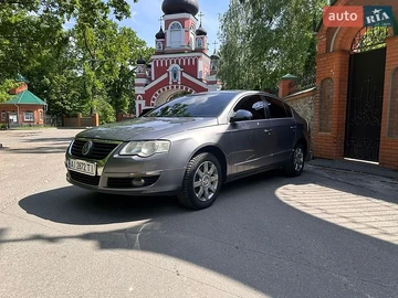 Авто Volkswagen Passat 2005 № 8813407