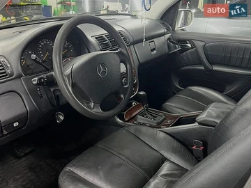 Авто Mercedes M-Class 2005 № 8813413