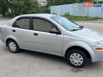 Авто Chevrolet Aveo 2005 № 8813602