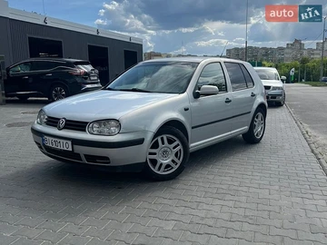 Авто Volkswagen Golf 2000 № 8813610