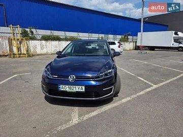 Авто Volkswagen E-Golf 2018 № 8813679