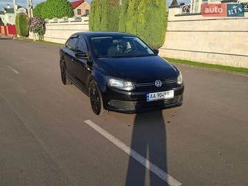 Авто Volkswagen Polo 2011 № 8813756