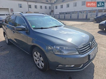 Авто Volkswagen Passat 2011 № 8813794