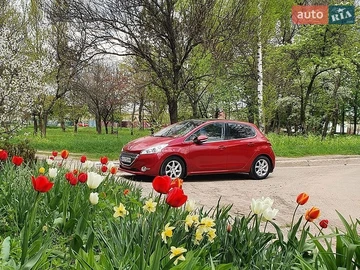Авто Peugeot 208 2013 № 8813826