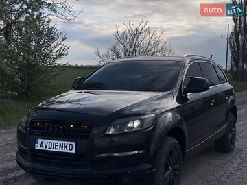 Авто Audi Q7 2006 № 8813848