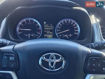 Авто Toyota Highlander 2017 № 8813999