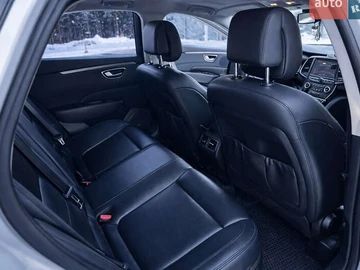 Авто Renault Samsung Sm6 2017 № 8814090