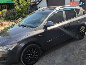 Авто KIA Ceed 2009 № 8814110