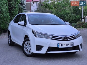 Авто Toyota Corolla 2013 № 8814275