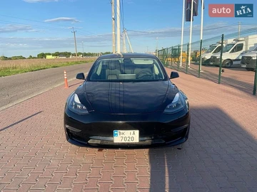 Авто Tesla Model 3 2022 № 8814642