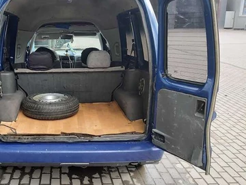 Авто Volkswagen Caddy 2003 № 8814660