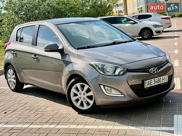 Авто Hyundai I20 2012 № 8814898