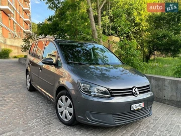 Авто Volkswagen Touran 2011 № 8814902