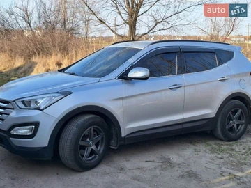 Авто Hyundai Santa Fe 2014 № 8814935