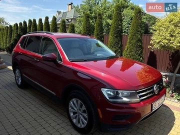 Авто Volkswagen Tiguan 2017 № 8815223