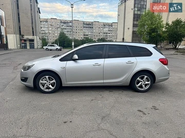 Авто Opel Astra 2013 № 8815381