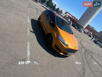 Авто Ford Fiesta 2015 № 8815384