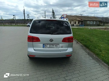 Авто Volkswagen Touran 2013 № 8815404