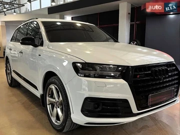 Авто Audi Q7 2018 № 8815751