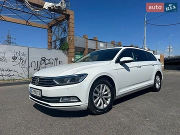 Авто Volkswagen Passat 2016 № 8816112