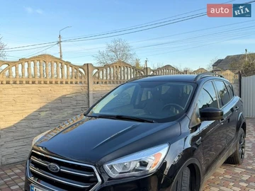 Авто Ford Escape 2019 № 8816195