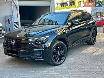 Авто Volkswagen Touareg 2023 № 8816409