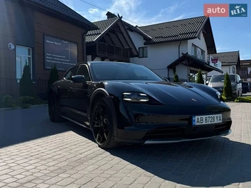 Авто Porsche Taycan Cross Turismo 2022 № 8816411