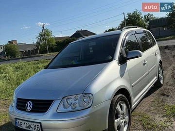 Авто Volkswagen Touran 2003 № 8816547