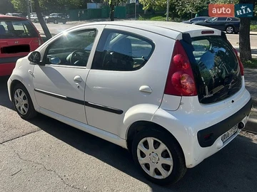 Авто Peugeot 107 2011 № 8816574