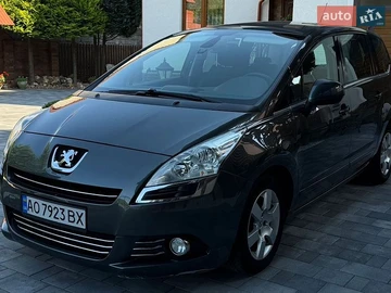 Авто Peugeot 5008 2013 № 8816592