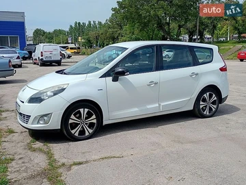 Авто Renault Scenic 2011 № 8816614