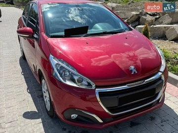 Авто Peugeot 208 2018 № 8816641
