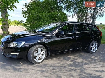 Авто Volvo V60 2015 № 8816817