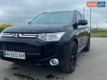 Авто Mitsubishi Outlander 2014 № 8816903