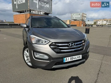 Авто Hyundai Santa Fe 2013 № 8816910