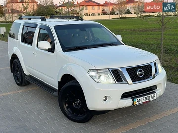 Авто Nissan Pathfinder 2010 № 8816911