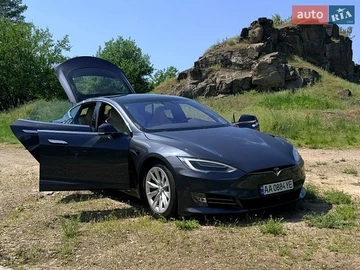 Авто Tesla Model S 2017 № 8816929