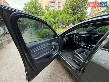 Авто Audi E-Tron Sportback 2021 № 8817152