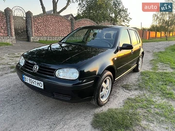 Авто Volkswagen Golf 2000 № 8817322
