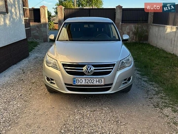 Авто Volkswagen Tiguan 2010 № 8817526
