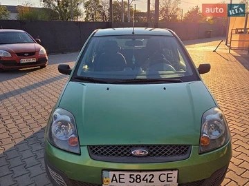 Авто Ford Fiesta 2006 № 8817654