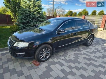 Авто Volkswagen Passat 2008 № 8817780