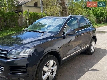 Авто Volkswagen Touareg 2012 № 8818022