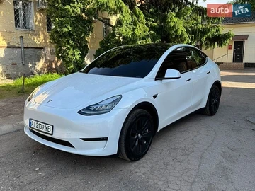 Авто Tesla Model Y 2023 № 8818025