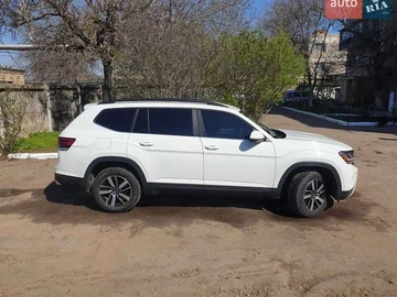 Авто Volkswagen Teramont 2021 № 8818029